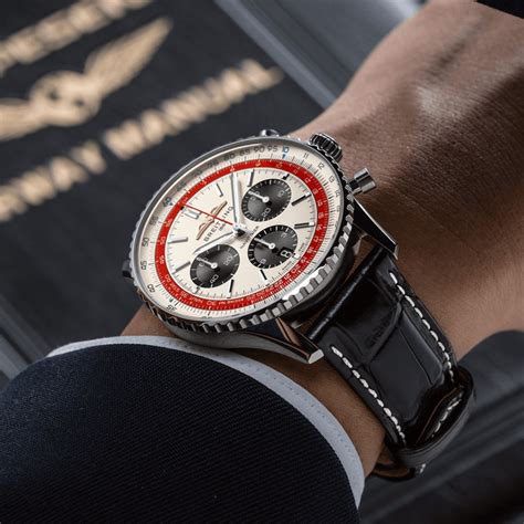 Breitling AB01383B1G1P1 : Navitimer B01 .